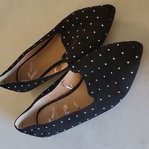 Report studded flats